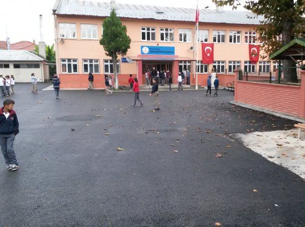 Yenitaşköprü Ortaokulu Fotoğrafı